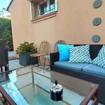 아파트 French Riviera-Saint-Raphael- Suite & Jardin Prive Saint-Raphaël