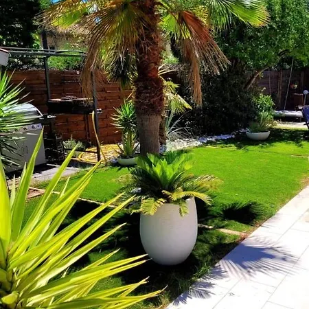 公寓 French Riviera-Saint-Raphael- Suite & Jardin Prive Saint-Raphaël