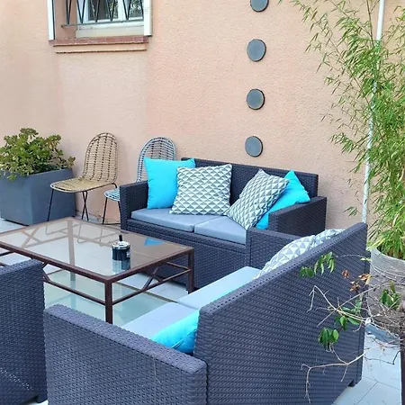 아파트 French Riviera-Saint-Raphael- Suite & Jardin Prive