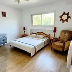 French Riviera-Saint-Raphael- Suite & Jardin Prive Appartement *